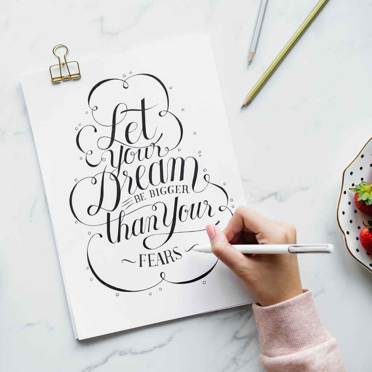 cropped-pexels-photo-1559046